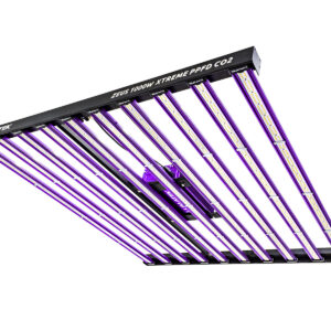 Alternative view of ZEUS 1000W XTREME PPFD CO2